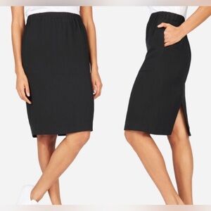 Everlane Japanese go weave black skirt with elastic waist pockets size 4